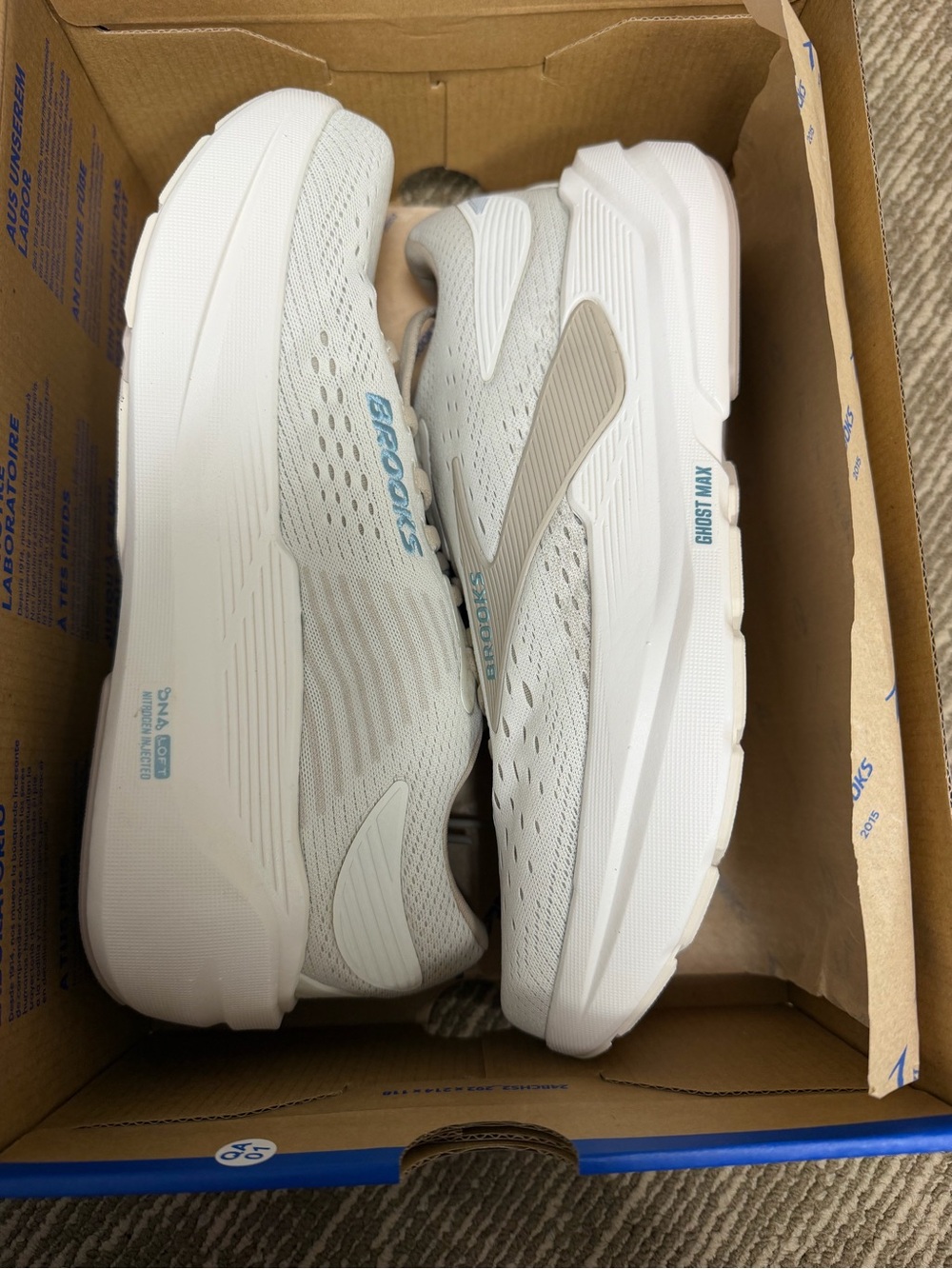 NWT Women's Ghost Max 3 Wide - Picture 6 of 6